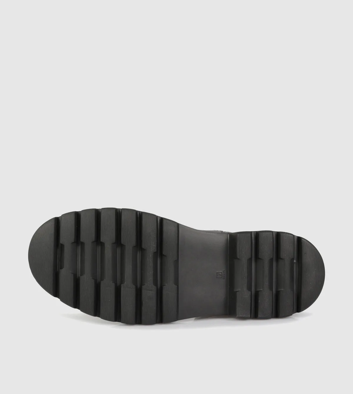 Torn Chelsea Boots by Brando