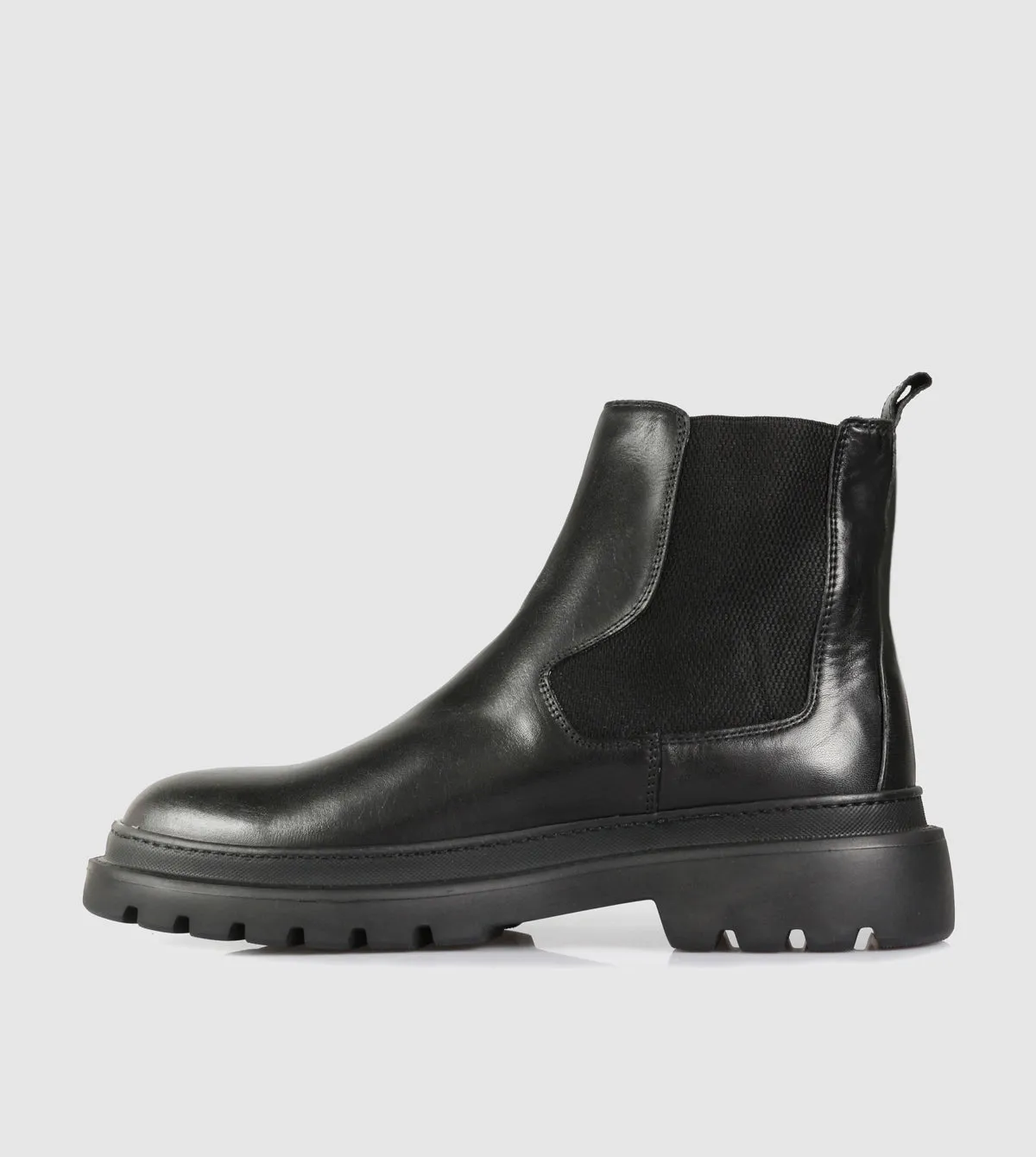 Torn Chelsea Boots by Brando