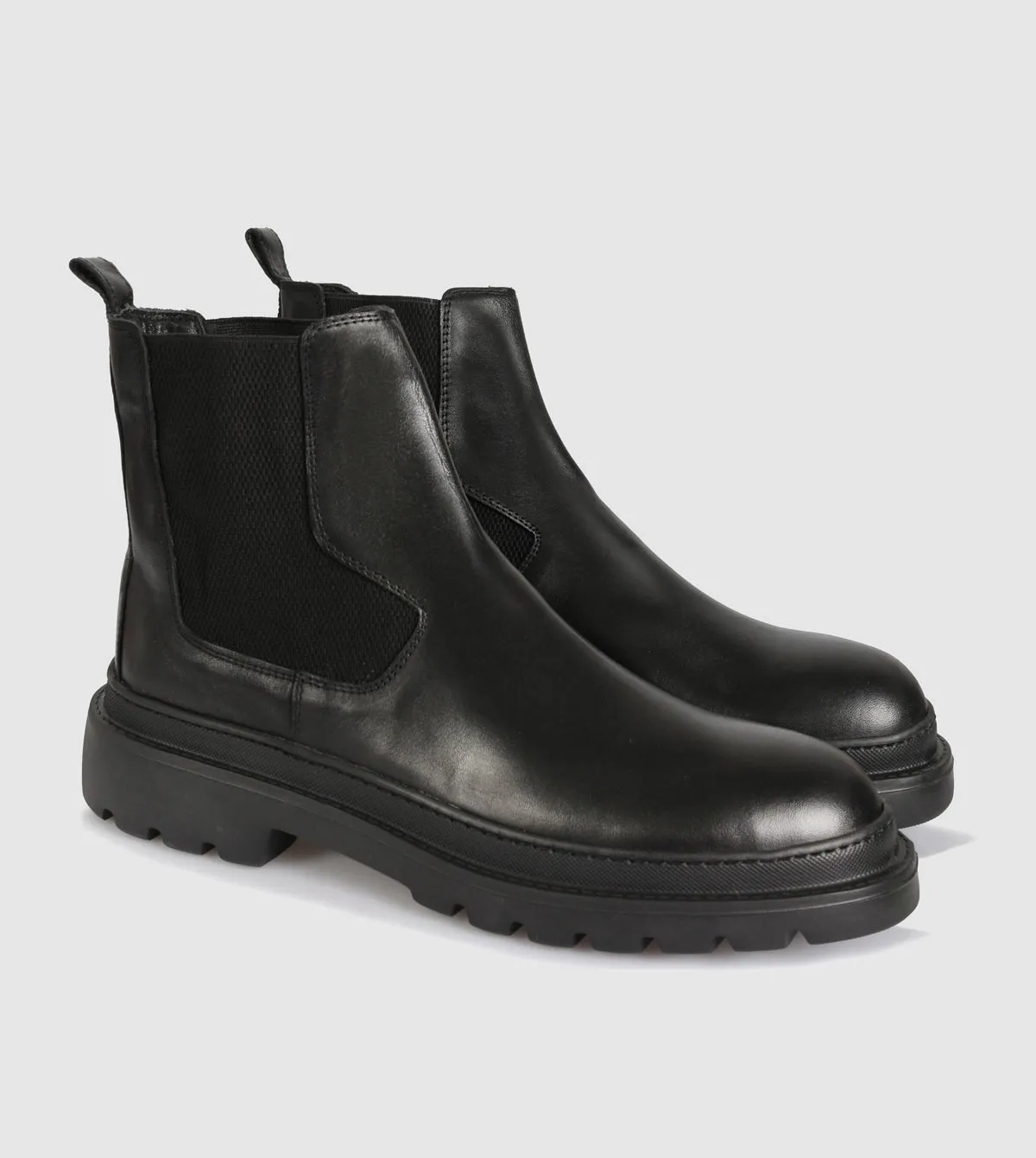 Torn Chelsea Boots by Brando